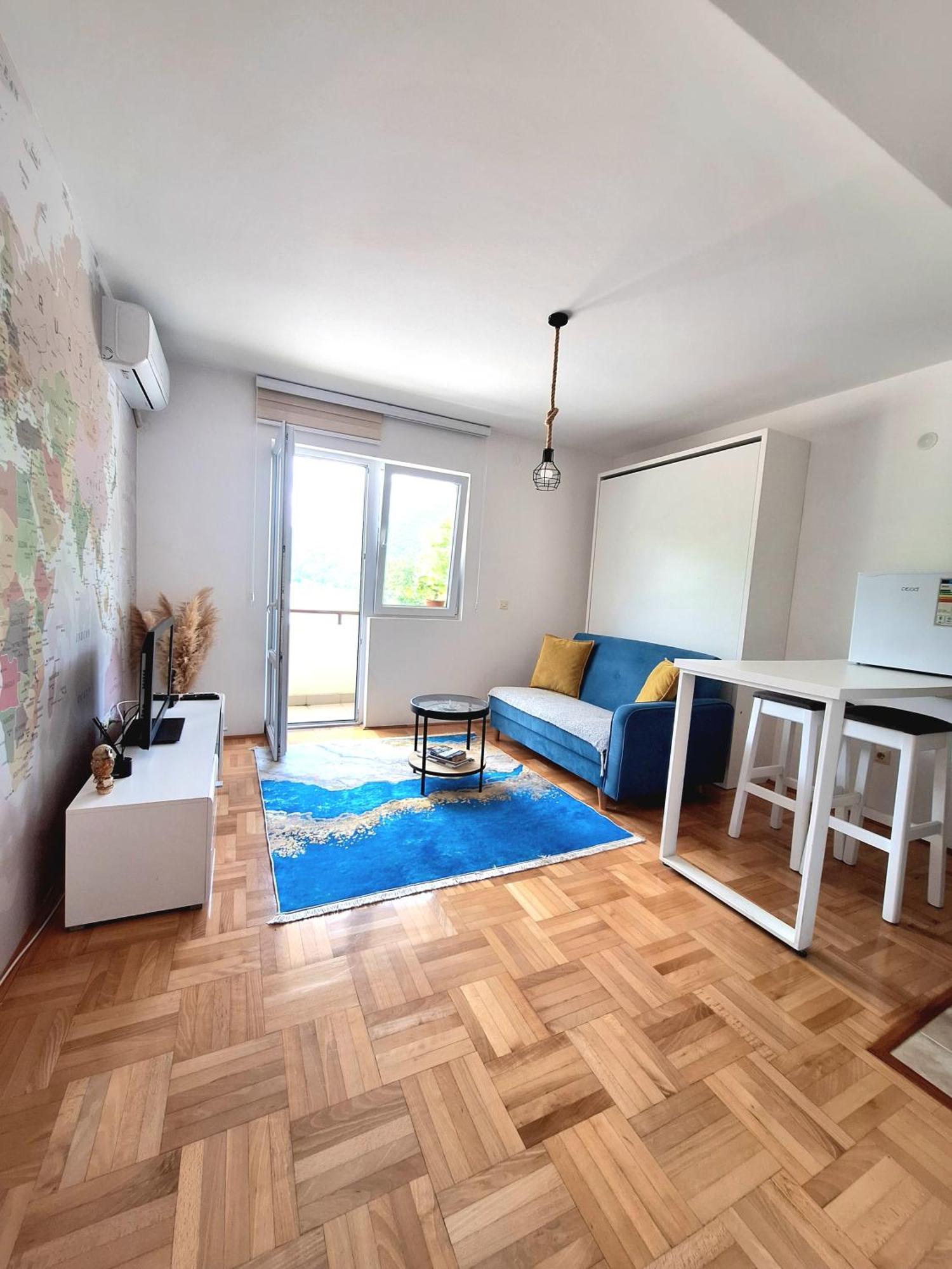 פלוזינה Apartment Lake Story מראה חיצוני תמונה